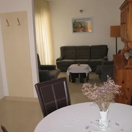 Apartamento Meri Trogir