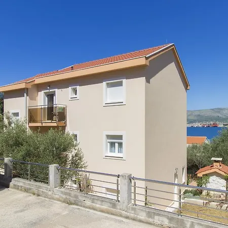 Meri Apartamento Trogir